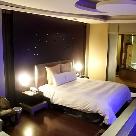 North Country Motel Yingge Buitenkant foto